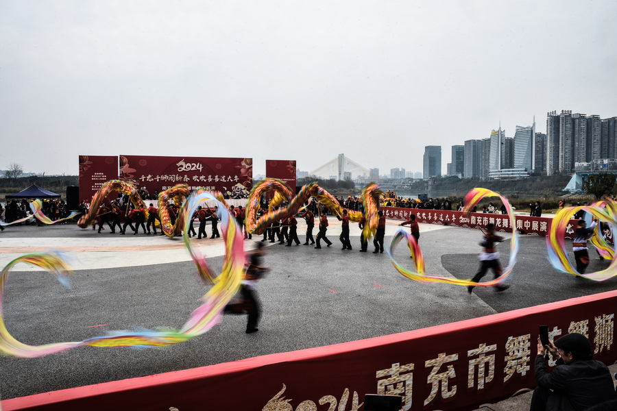 《欢欢喜喜过大年》